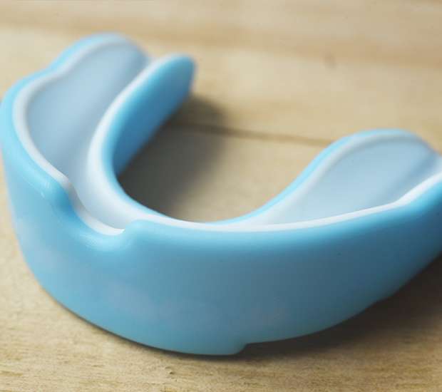 Hawthorne Reduce Sports Injuries With Mouth Guards